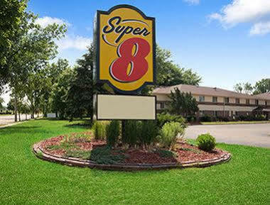 Hotel Super 8 By Wyndham Whitewater Wi Exterior foto